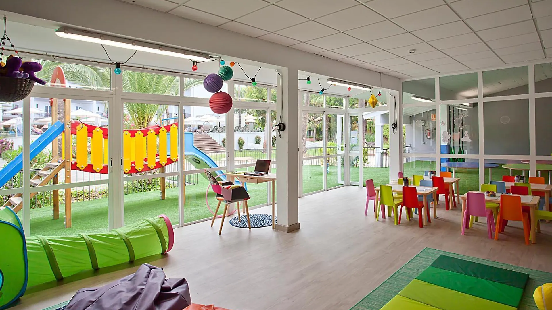 **** Hotel Fergus Bermudas Palma Nova  Spain