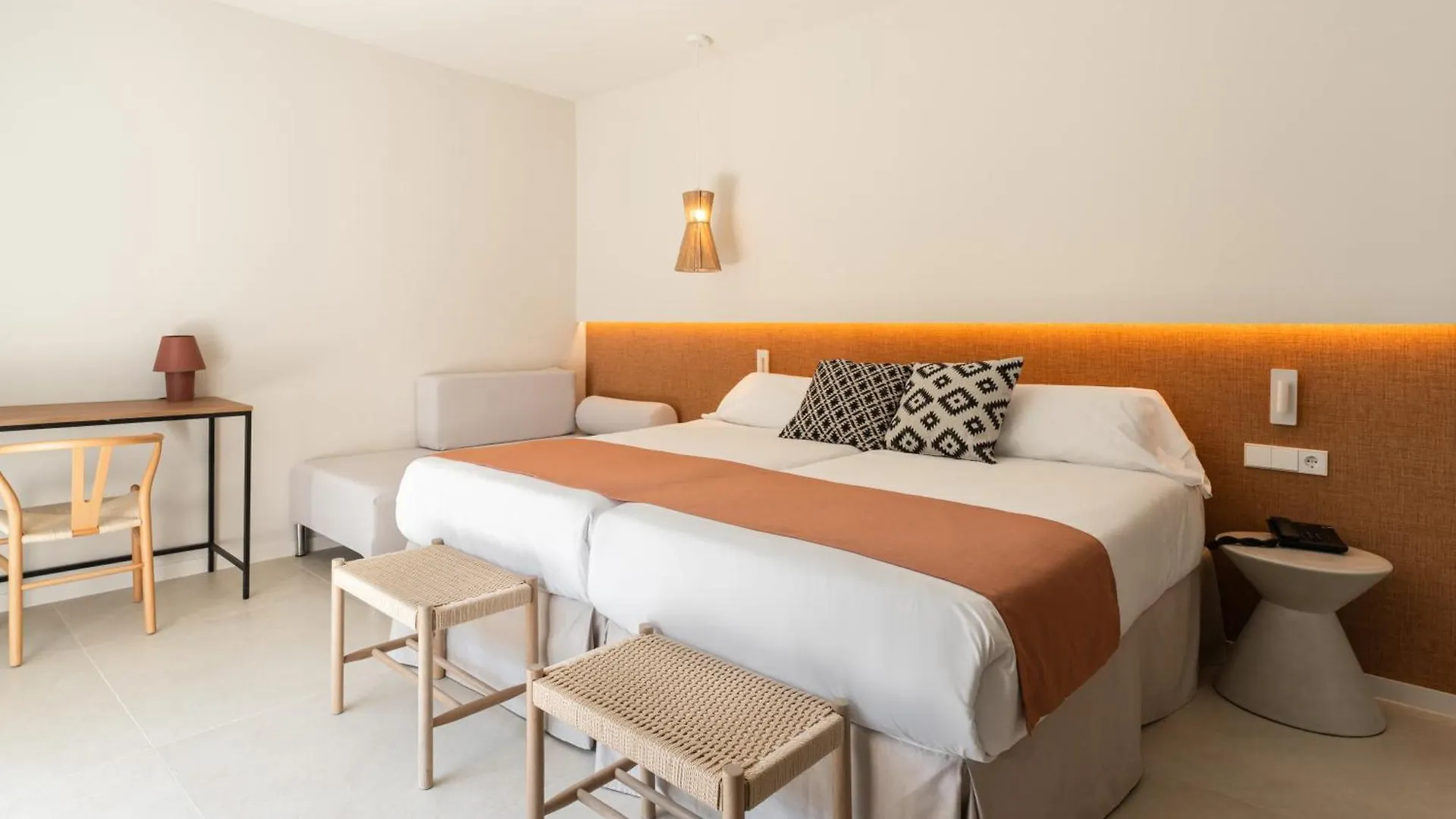 Fergus Bermudas Palmanova Hotel
